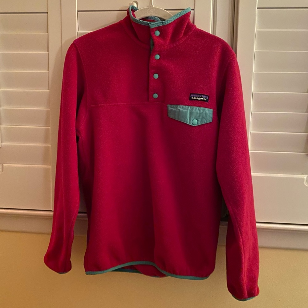 Patagonia Red and Teal Fleece Pullover